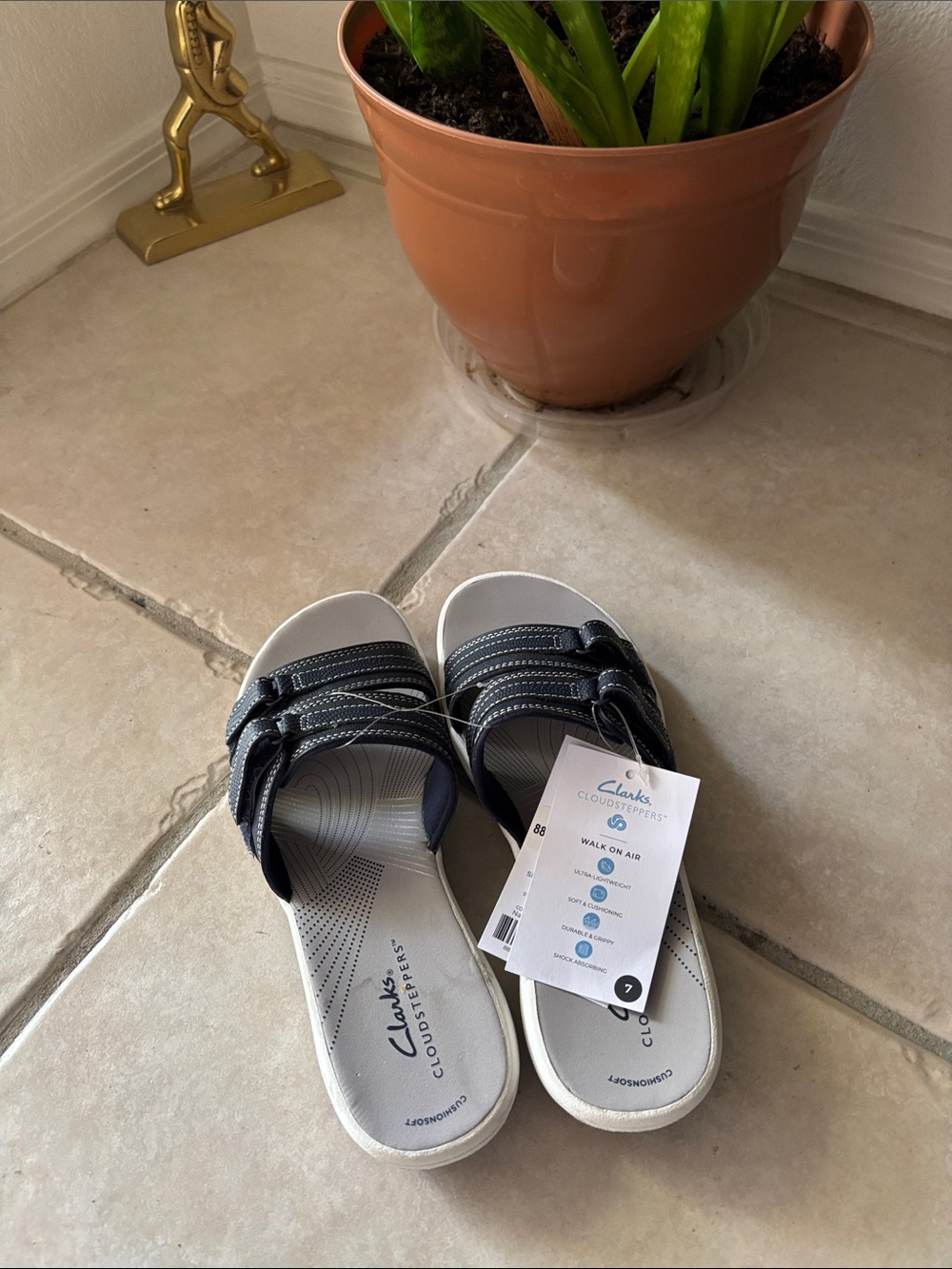 Clarks Navy and White Slip-On Cloudsteppers Sandals